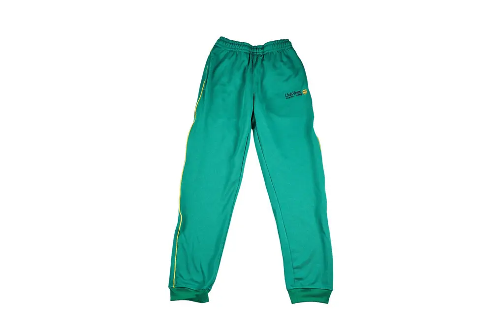 Pantalón largo grande